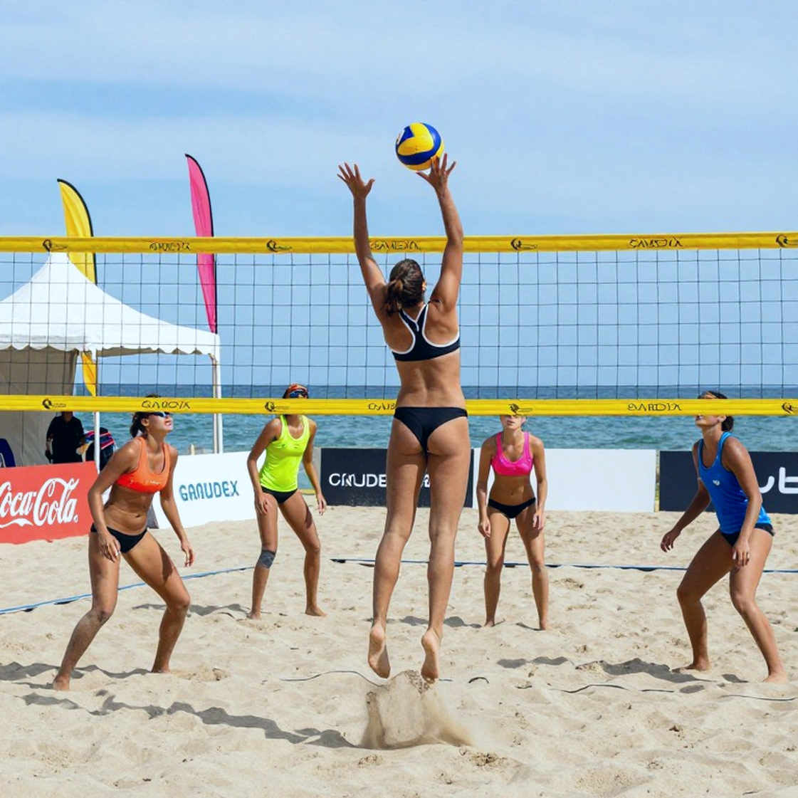 Binh chủng Thông tin vô địch bóng chuyền nữ quốc gia 2026: một tay đập ngoại, một setter trở lại và khoảng trống dữ liệu